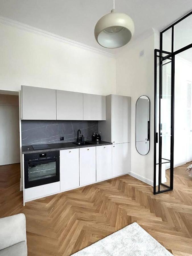 Old Town Residence , Wi-Fi , 2-Beds , Aesthetics - By Hik Apartments Varsovie Extérieur photo